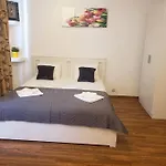 Studio Sforii In Brasov Ris Accommodation